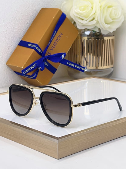 Louis Eyewear SIZE: 58-17-145