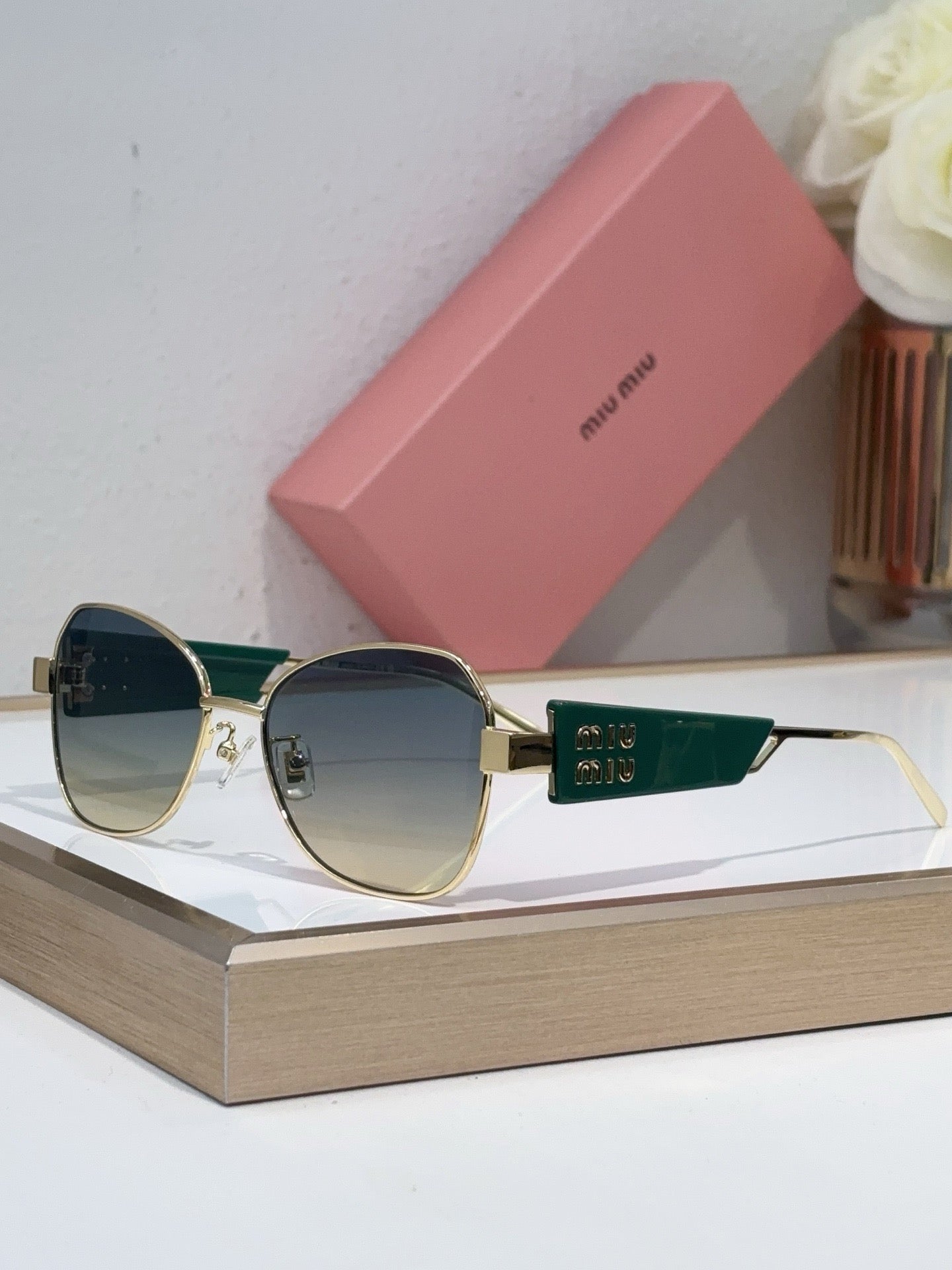 MIU MI* Eyewear SIZE: 55-18-145