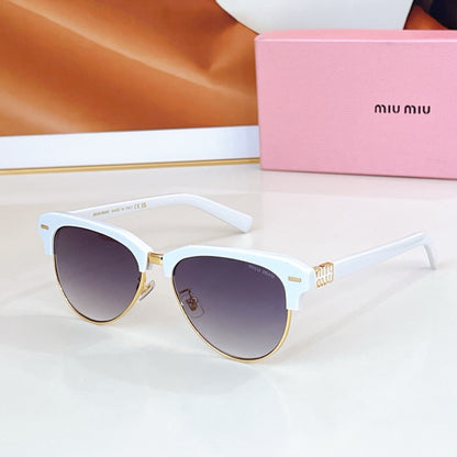 MIU MI* Eyewear SIZE: 57-16-145