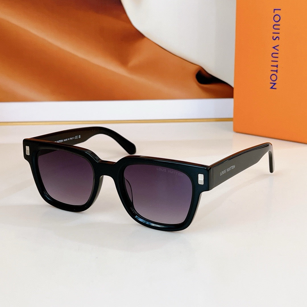 Louis Eyewear SIZE: 51-21-145