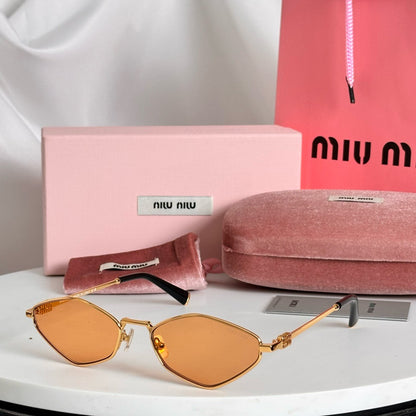 MIU MI* Eyewear SIZE: 56-17-145