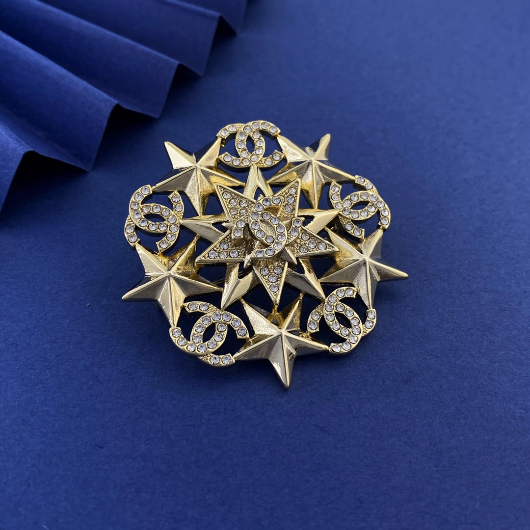 CC new arrival brooch 015