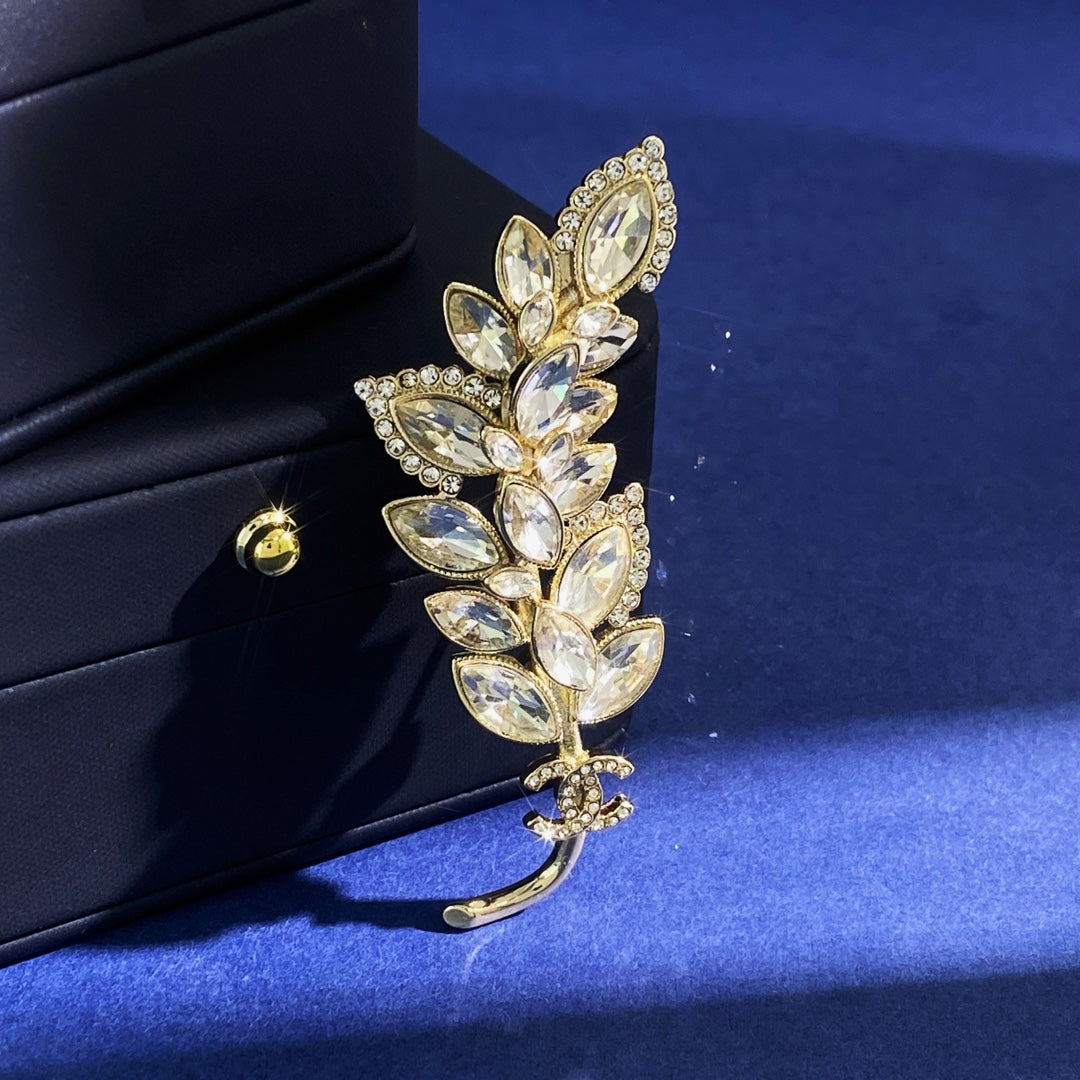 CC new arrival brooch 017