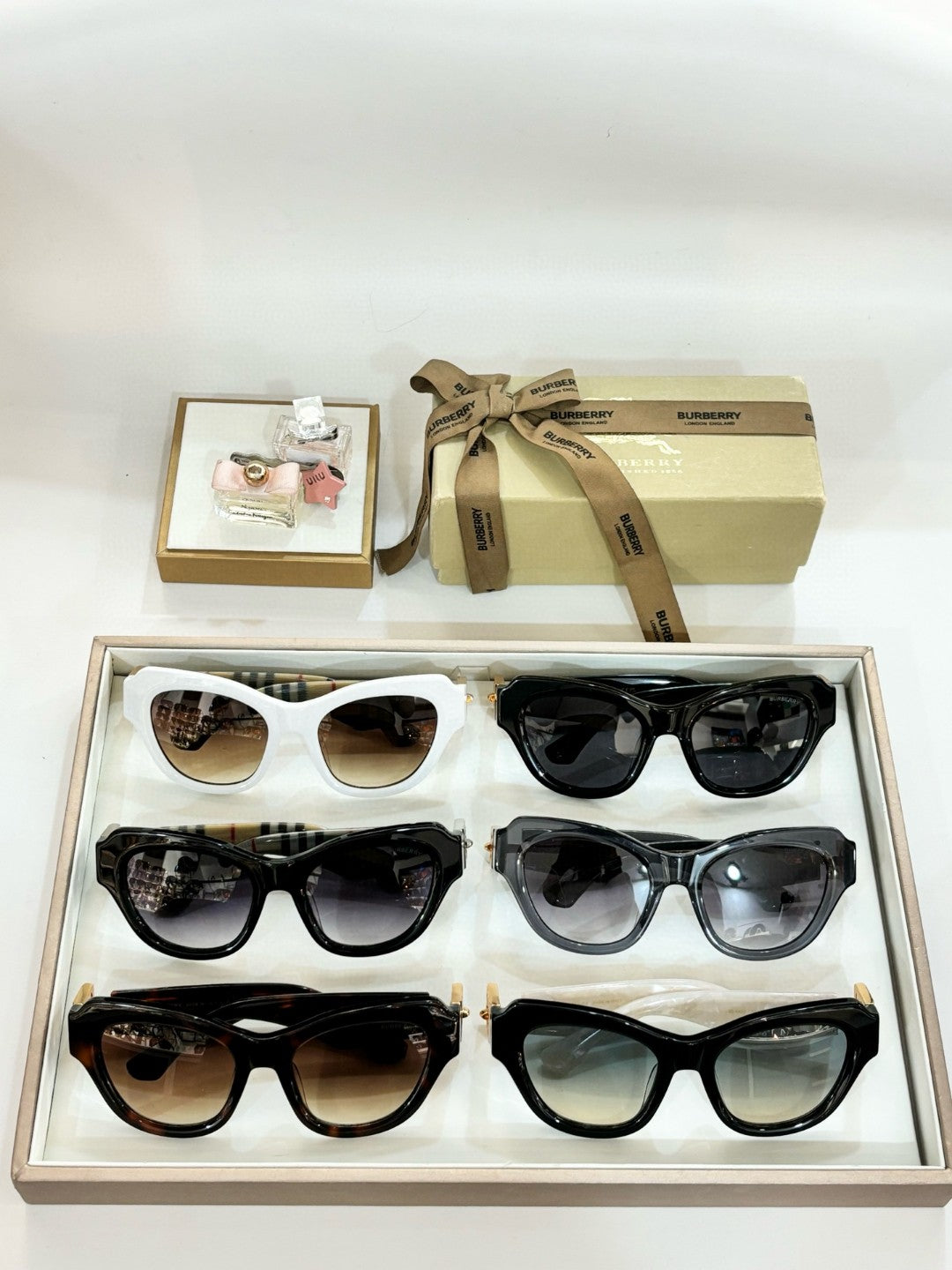 BURBE*RY Eyewear SIZE: 53-20-130