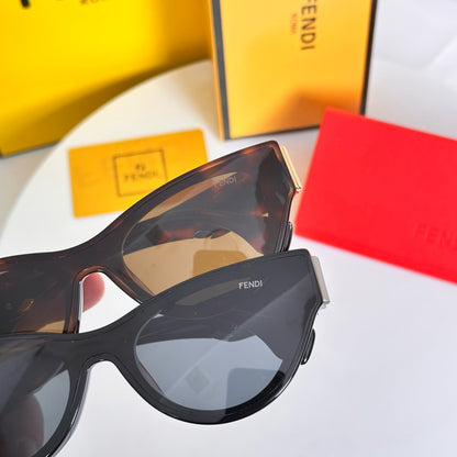 FEND* Eyewear SIZE: 143-0-140