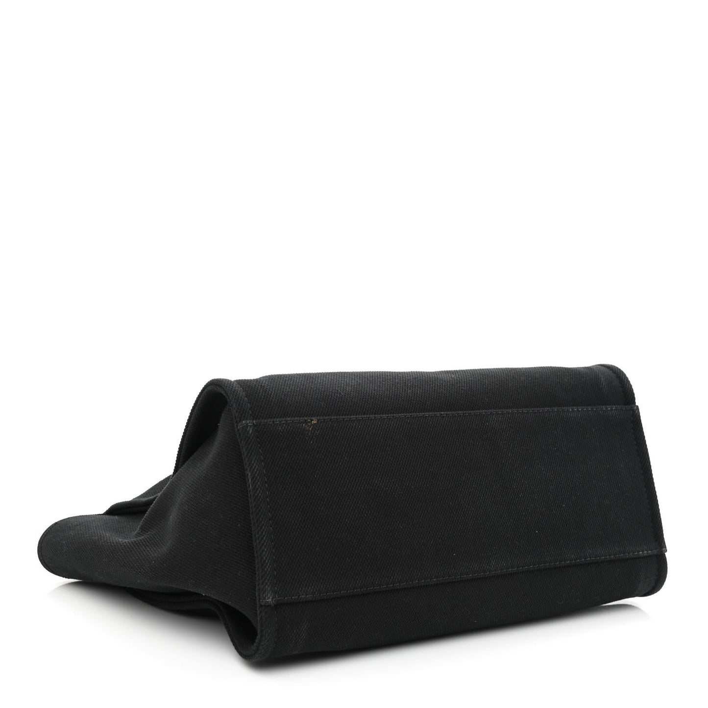 cc Canvas Pearl Medium Deauville Tote Black