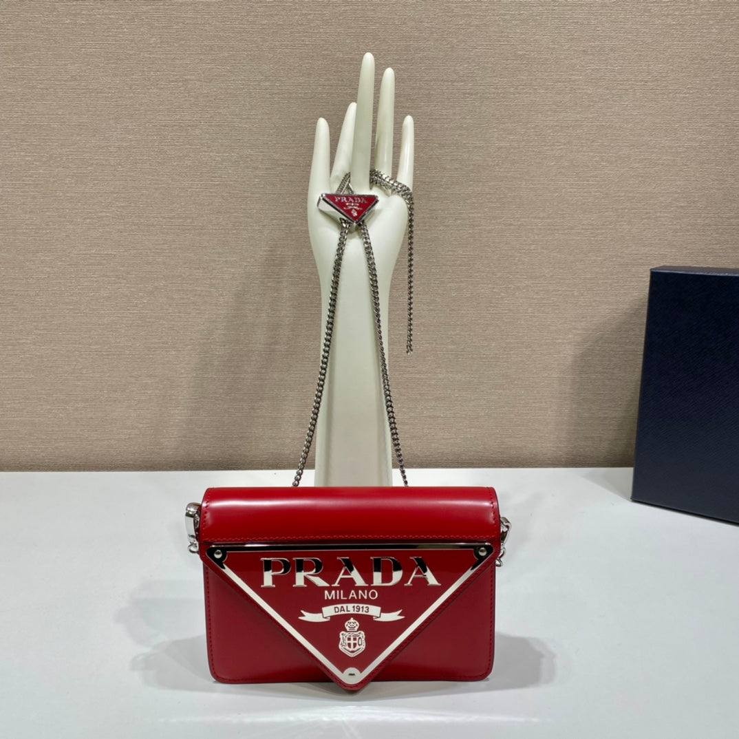Pra Brushed Shoulder Bag Red For Women, Women's Bags 6.7in/17cm 1BH189_ZO6_F02SB_V_5KO