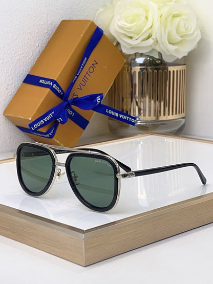 Louis Eyewear SIZE: 58-17-145