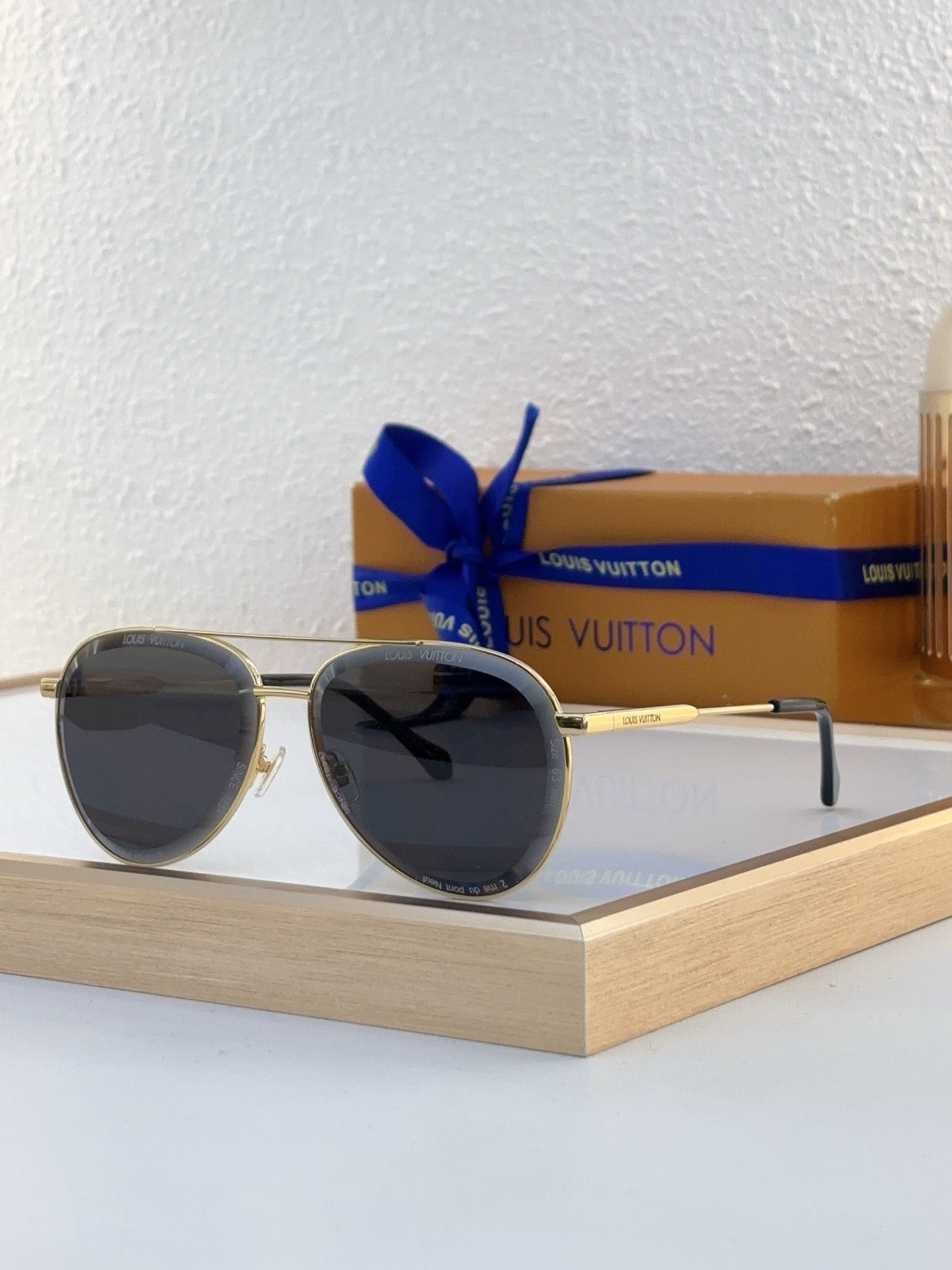 Louis Eyewear SIZE: 63-15-145