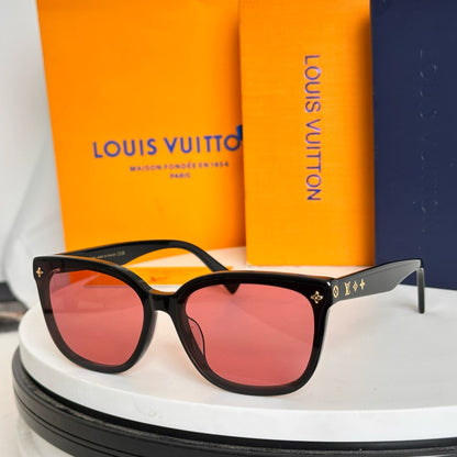 Louis Eyewear SIZE: 56-19-143