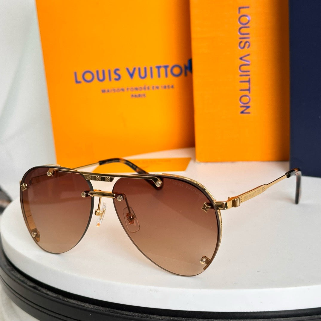 Louis Eyewear SIZE: 61-14-145