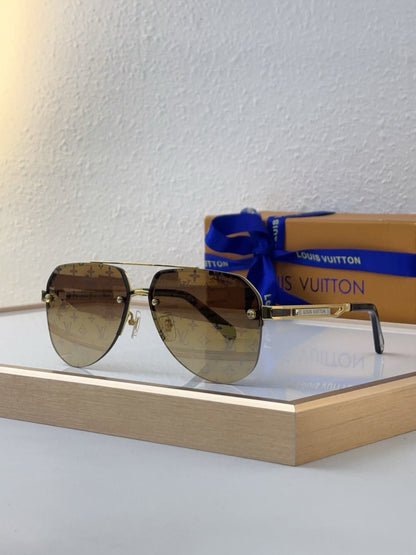 Louis Eyewear SIZE: 62-13-145