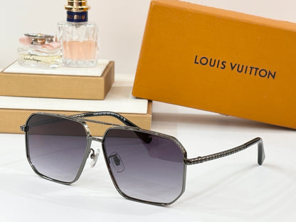 Louis Eyewear SIZE: 62-12-145