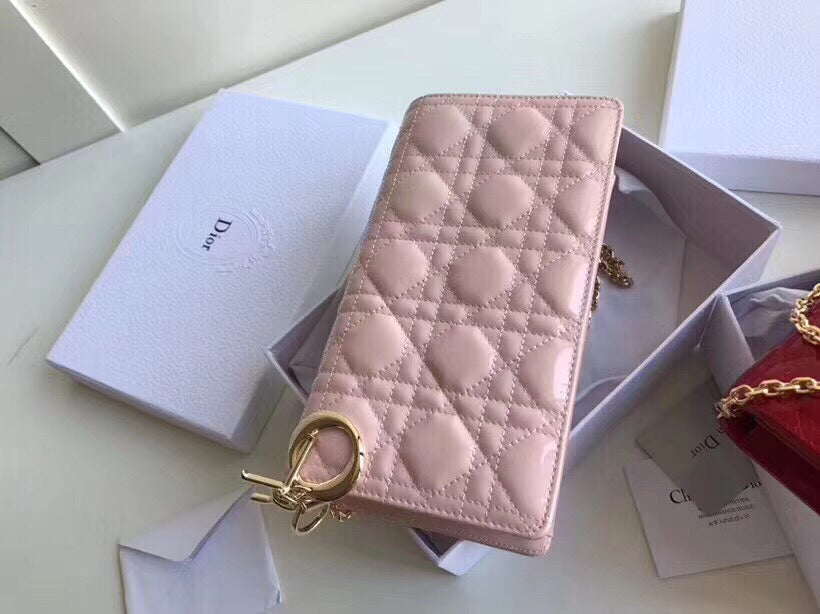 D Lady D Clutch With Chain In Pink Patent