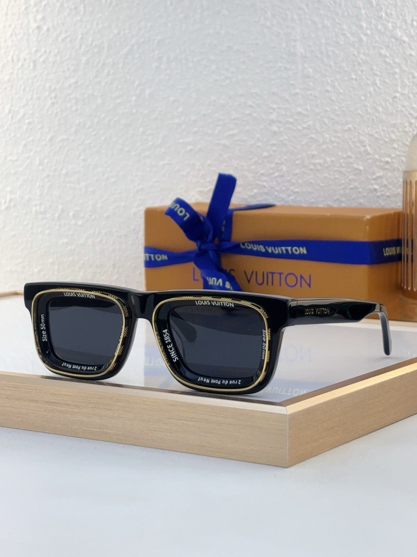 Louis Eyewear SIZE: 50-24-145