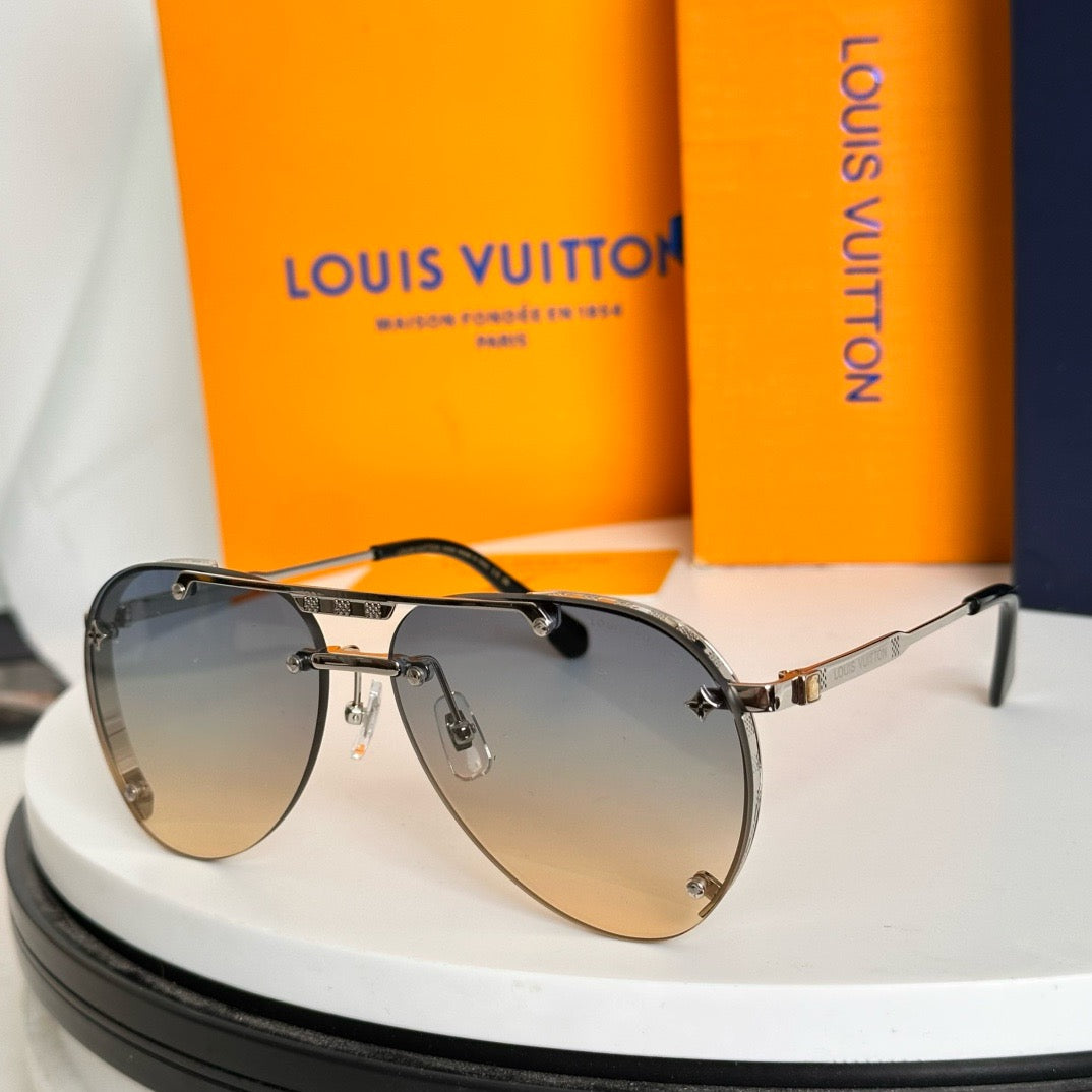 Louis Eyewear SIZE: 61-14-145