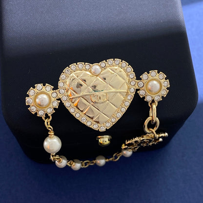 CC new arrival brooch 018