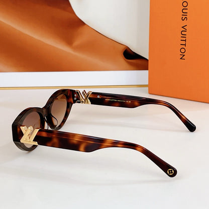 Louis Eyewear SIZE: 51-20-140