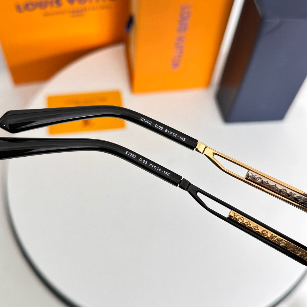 Louis Eyewear SIZE: 61-14-145