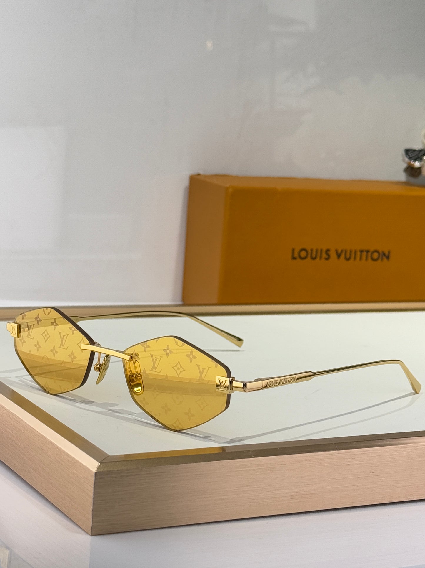 Louis Eyewear SIZE: 57-16-145
