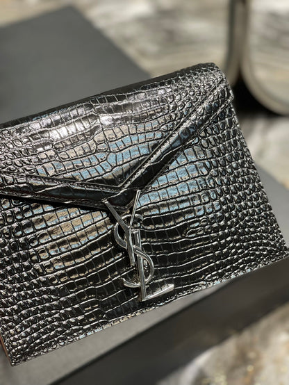 Y Cassandra Medium Chain Bag Black