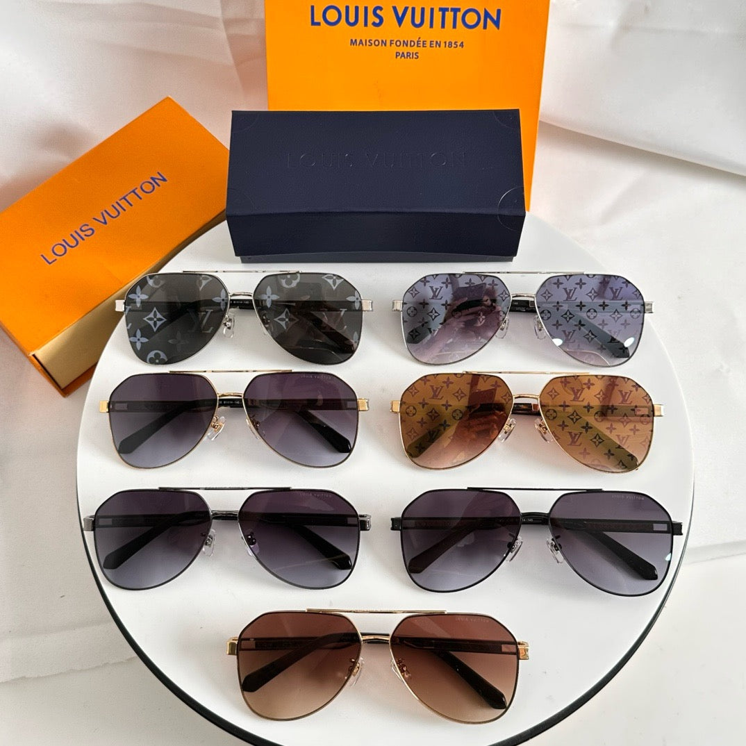 Louis Eyewear SIZE: 61-14-145