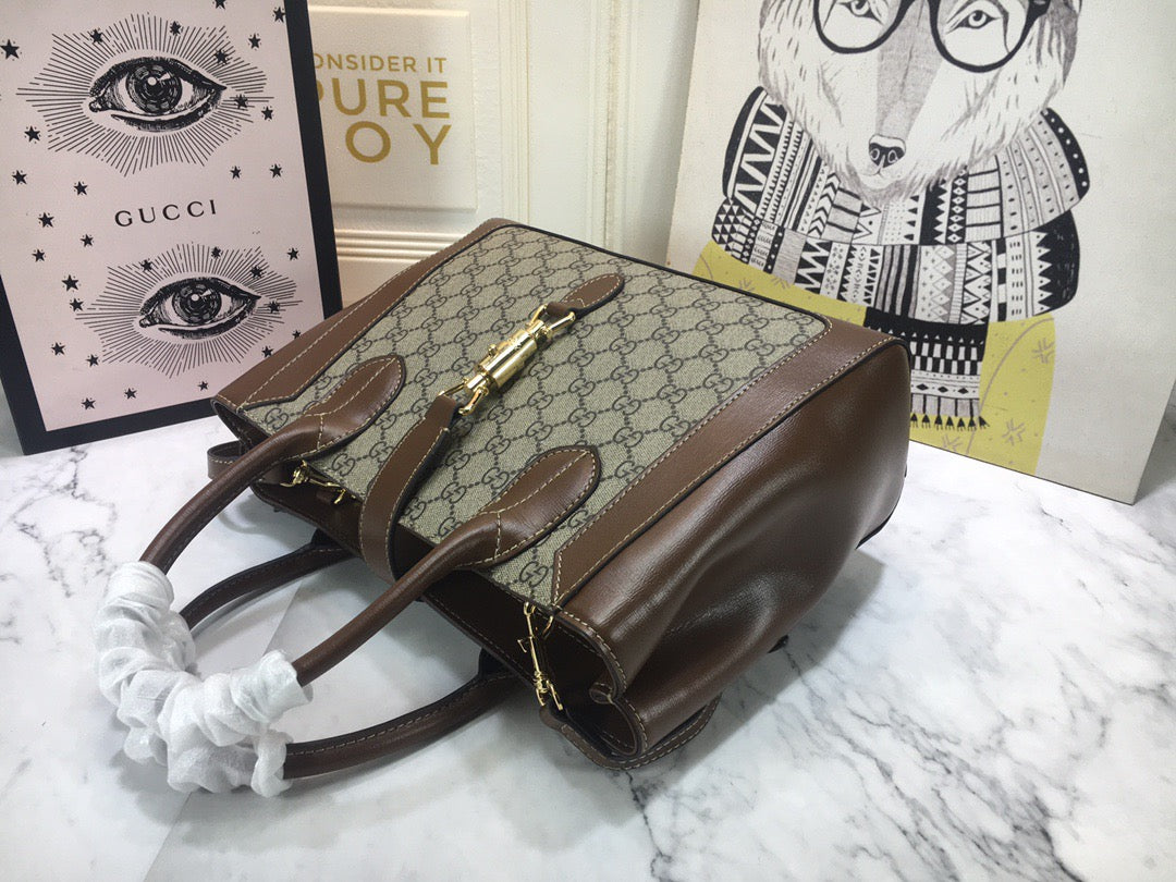 GC305 11.8x9.5x4.7inch