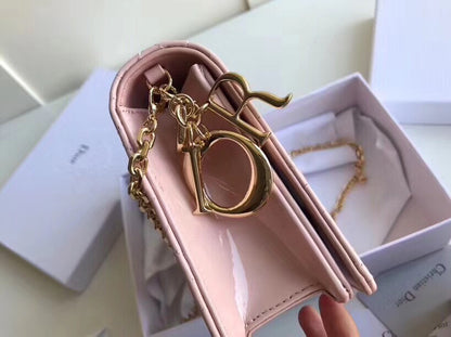 D Lady D Clutch With Chain In Pink Patent