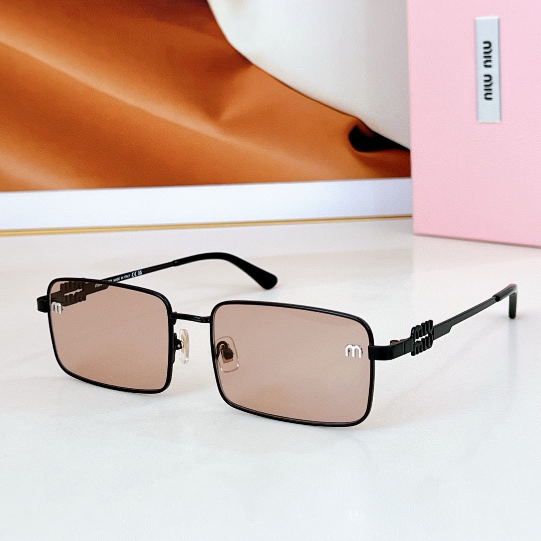 MIU MI* Eyewear SIZE: 57-18-145