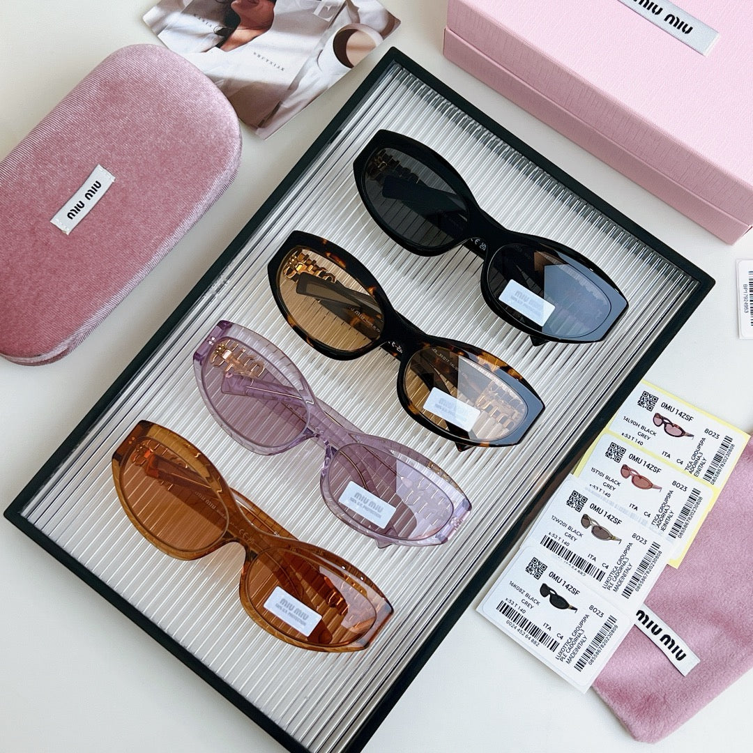 MIU MI* Eyewear SIZE: 59-17-130