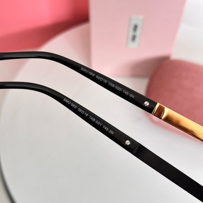 MIU MI* Eyewear SIZE: 58-18-145