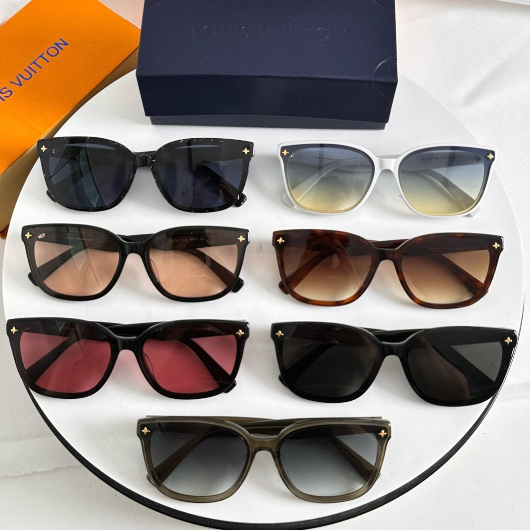 Louis Eyewear SIZE: 56-19-143