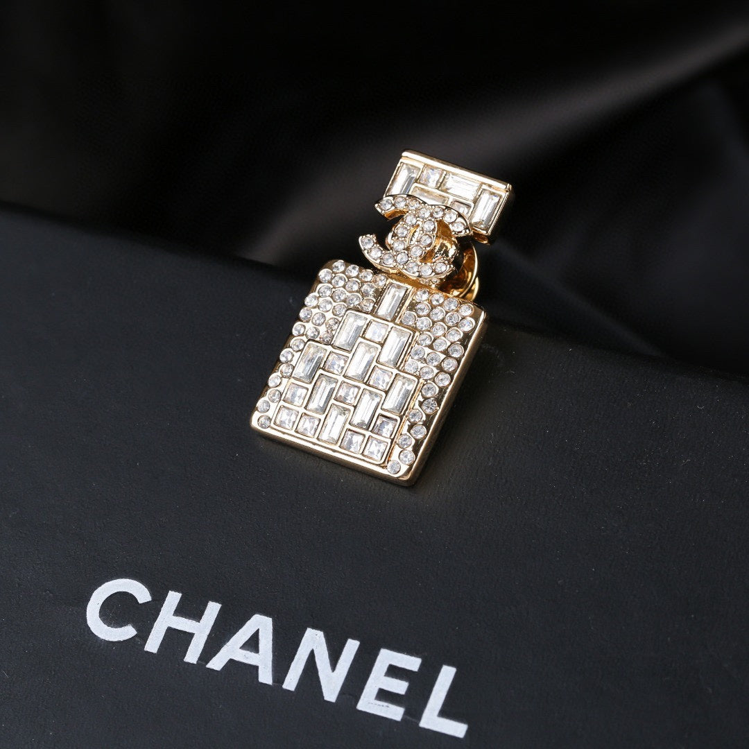 CC new arrival brooch 021