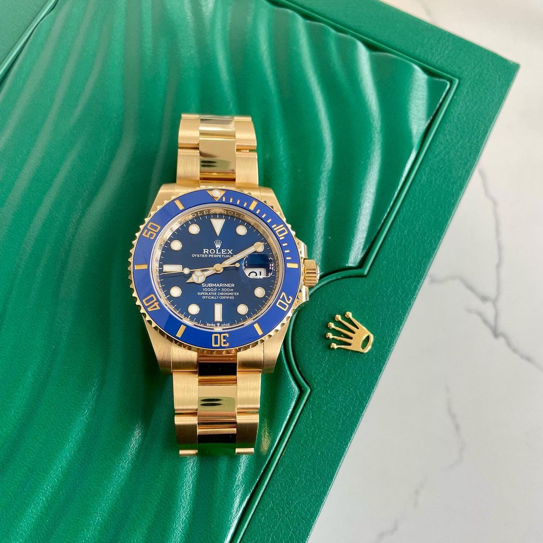 RLX Perpetual Submariner Date 41mm Black Dial Yellow Gold 126618LN