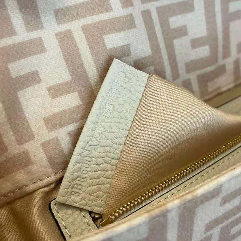 Fd Women Medium Baguette 1997 Beige FF Wool Bag