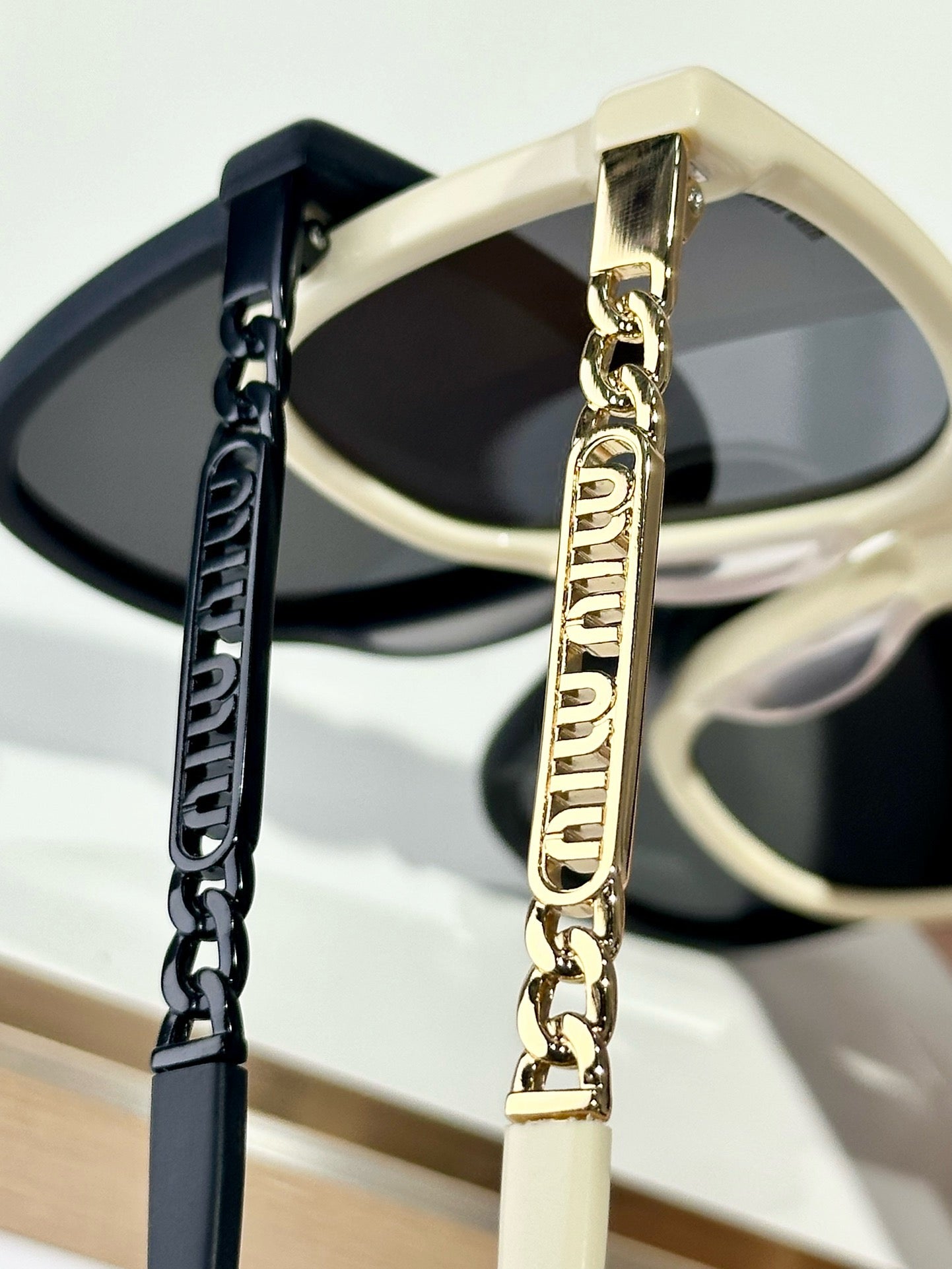 MIU MI* Eyewear SIZE: 65-15-145