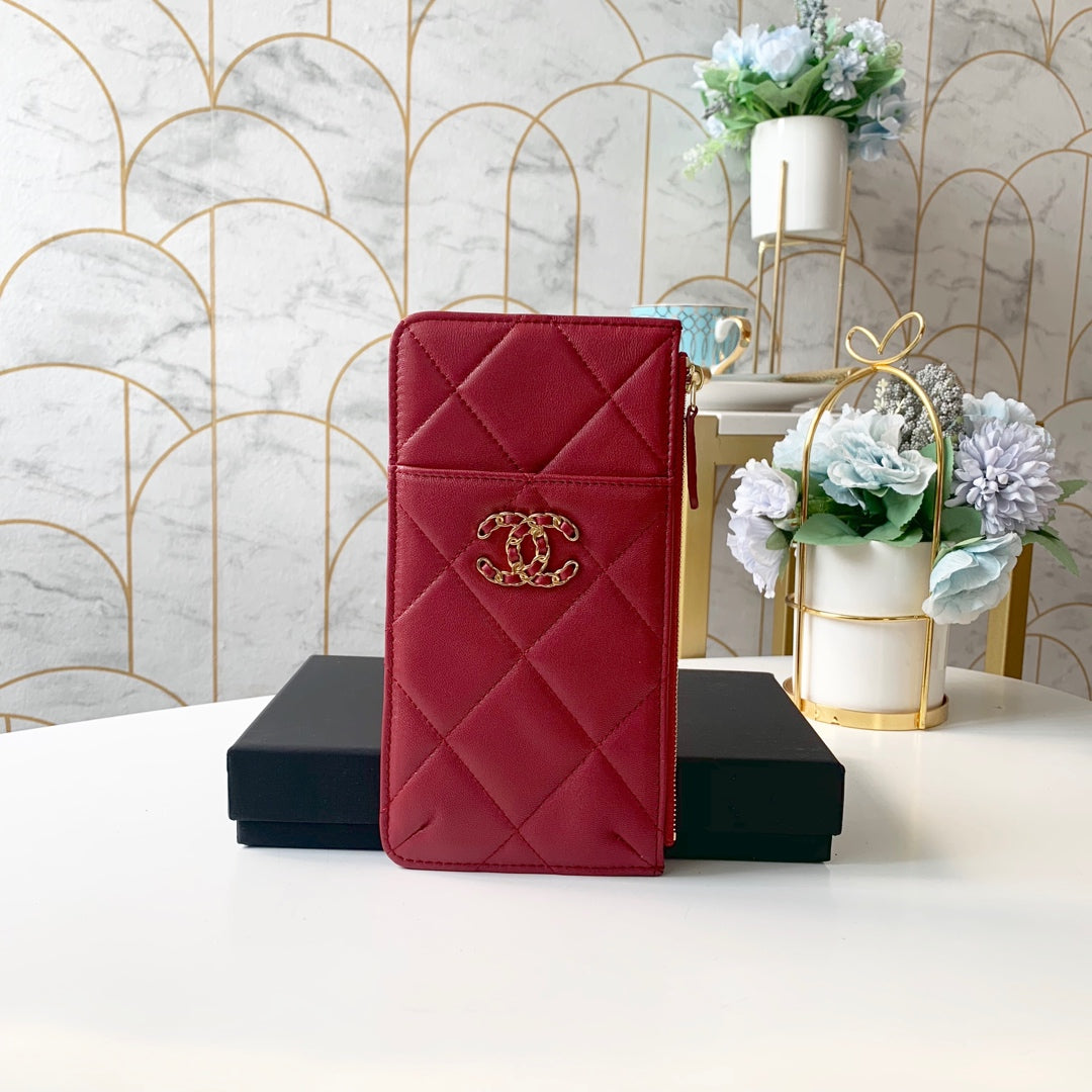 cc 19 Matelasse Phone and Card Case Red Bag For Women 19cm/7.5in