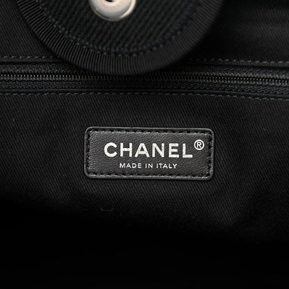 cc Canvas Pearl Medium Deauville Tote Black