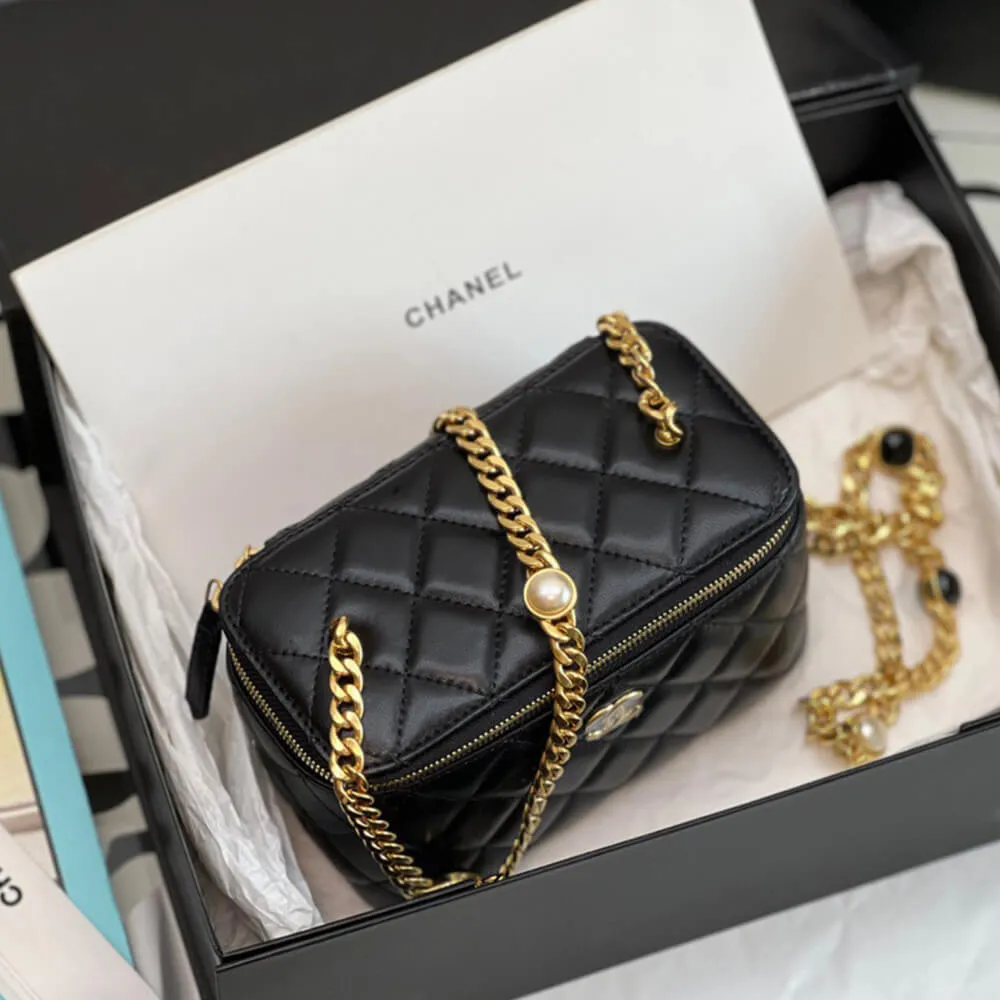 CC VANITY WITH CHAIN