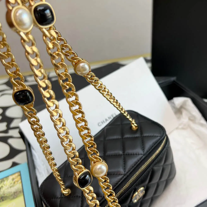 CC VANITY WITH CHAIN