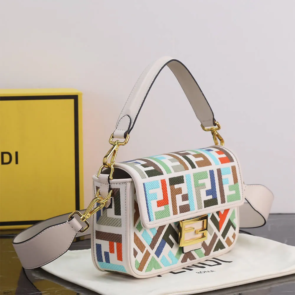 FD BAGUETTE BAG