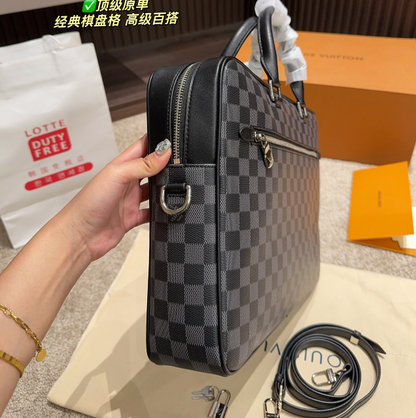 L men bag new arrival size :39* 28 cm