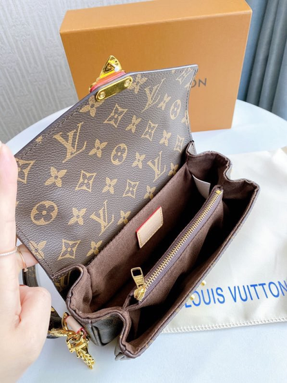 LOUIS POCHETTE MÉTIS EAST WEST bag size : 21.5*13.5*6cm