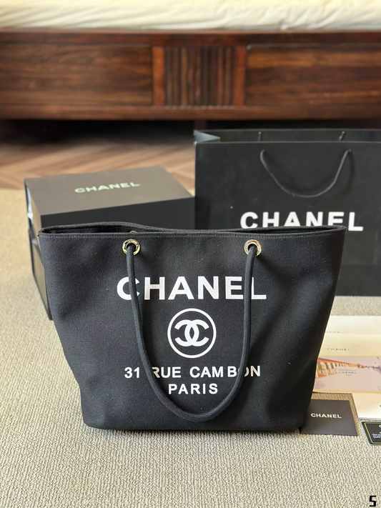 CC new arrival Vintage 24k tote bag size: 30*30 cm