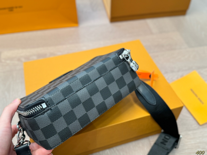 Louis new arrival men camera bag size: 19*12 cm