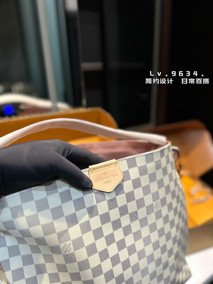 Louis new arrival graceful MM bag 02 size: 36*33 cm