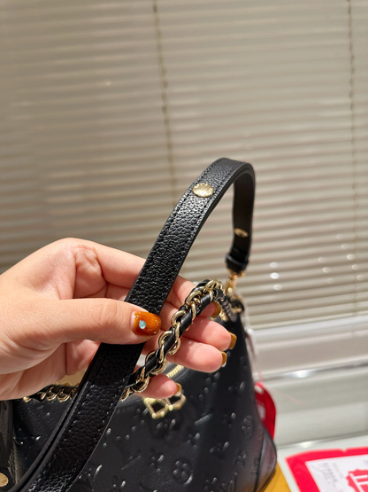 Louis new arrival vintage bag size: 26 * 19 cm