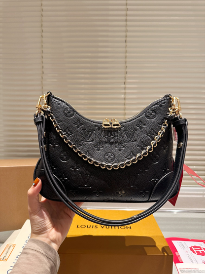 Louis new arrival vintage bag size: 26 * 19 cm