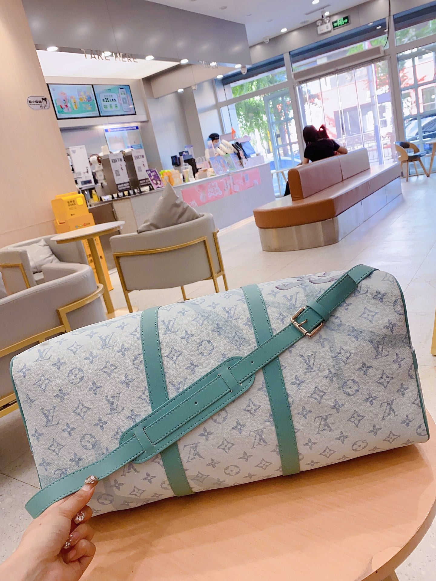Louis N50069 KEEPALL BANDOULI��RE 50 Damier Salt bag size: 50*29*23 cm