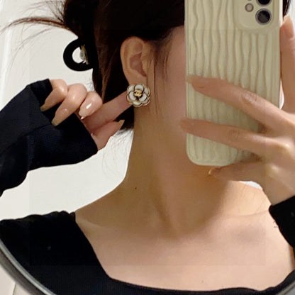 CC Earrings 0005